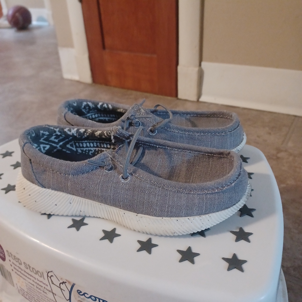 Toddler slip on shoes - gray size 11
